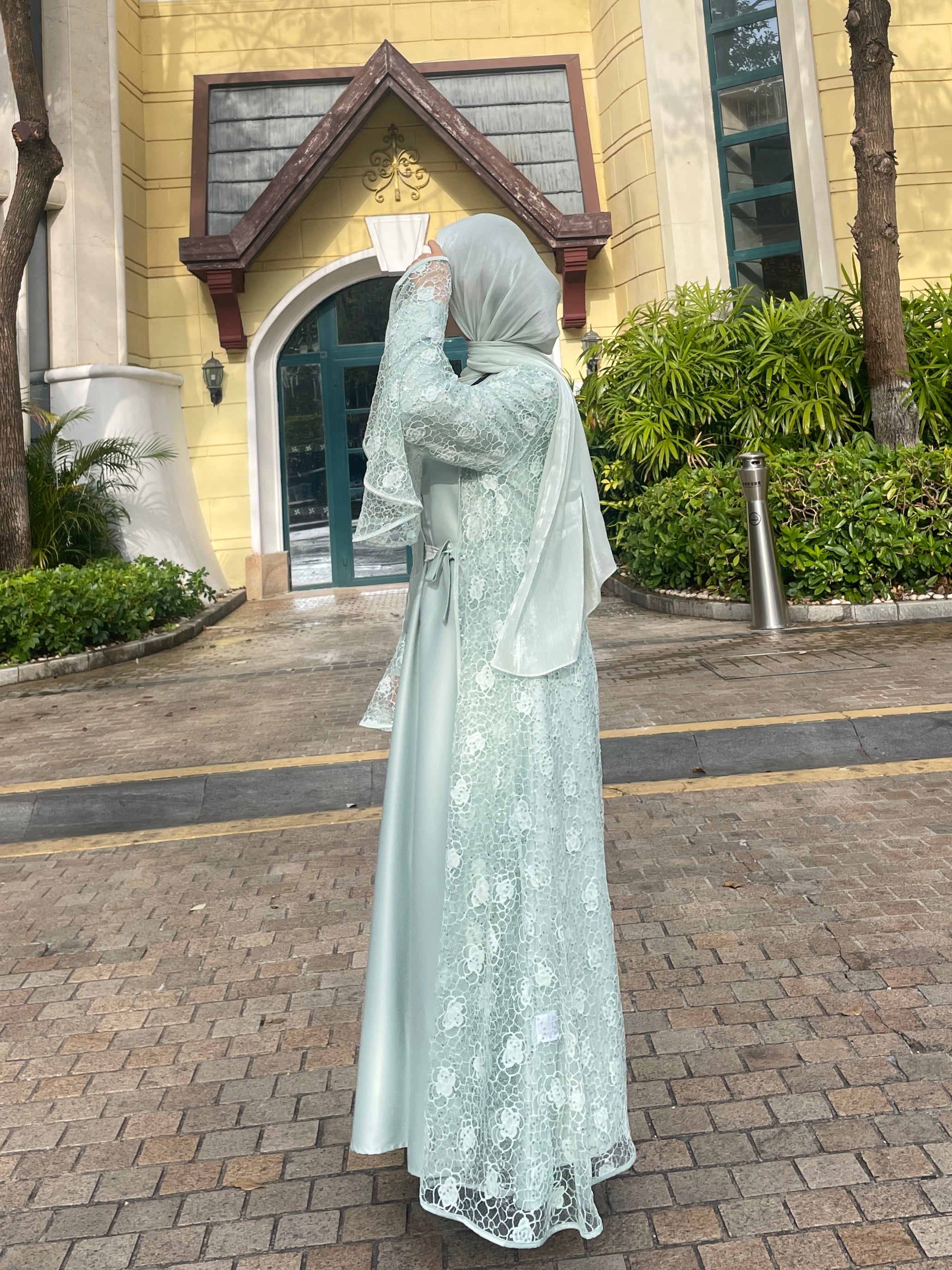 2 Pcs Shimmer Lace Abaya