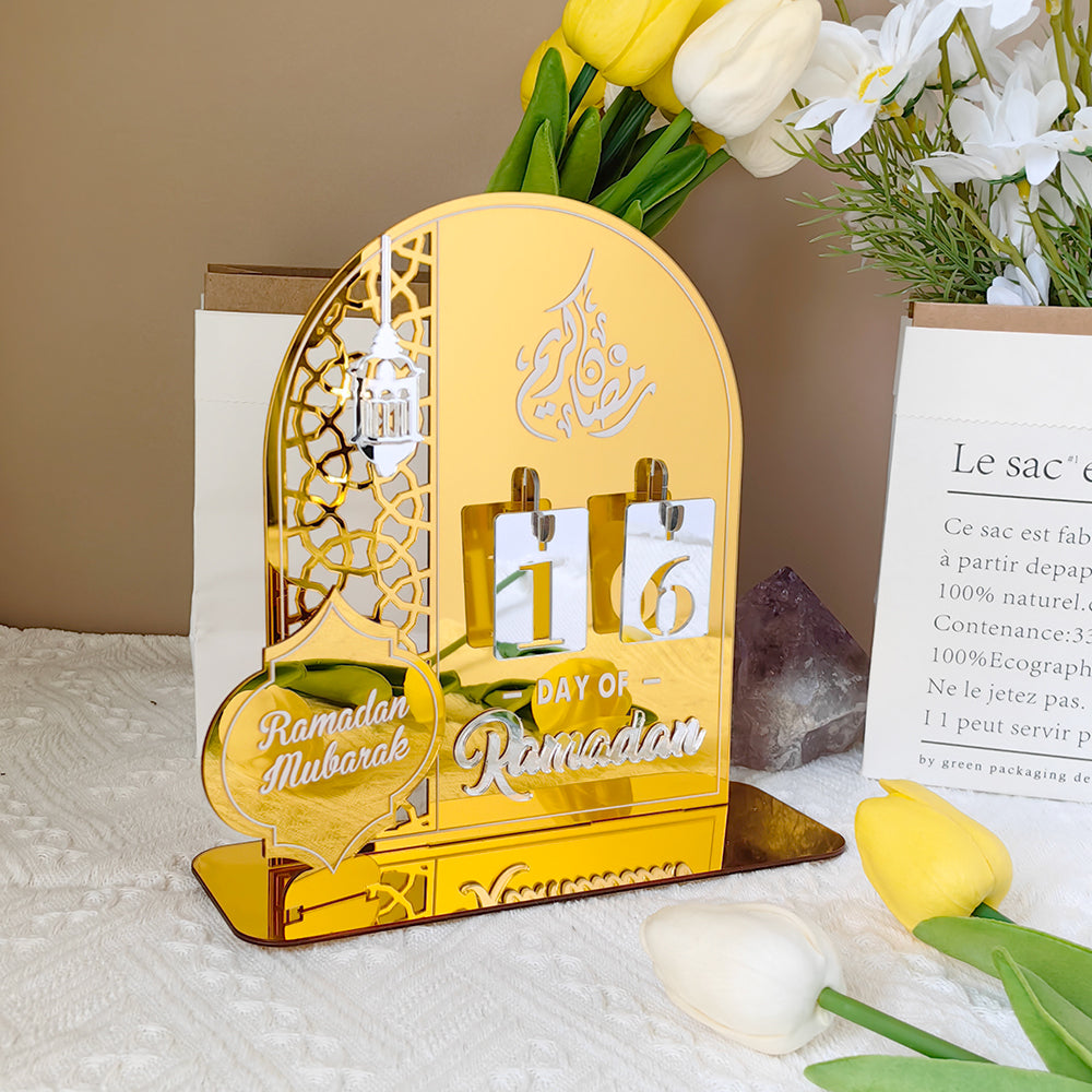 3D Golden Moon Ramadan Table Ornament Gold + Silver