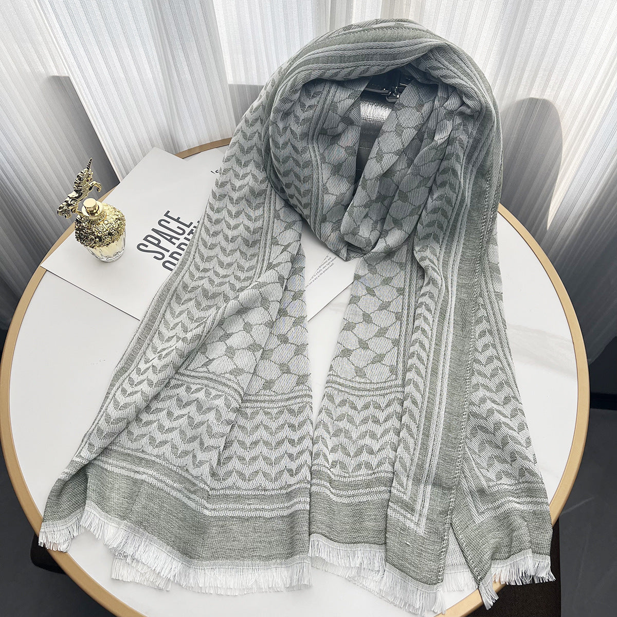 Middle Eastern Jacquard Hijab Scarf