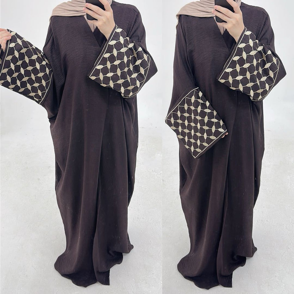 Leaf Grid Abaya