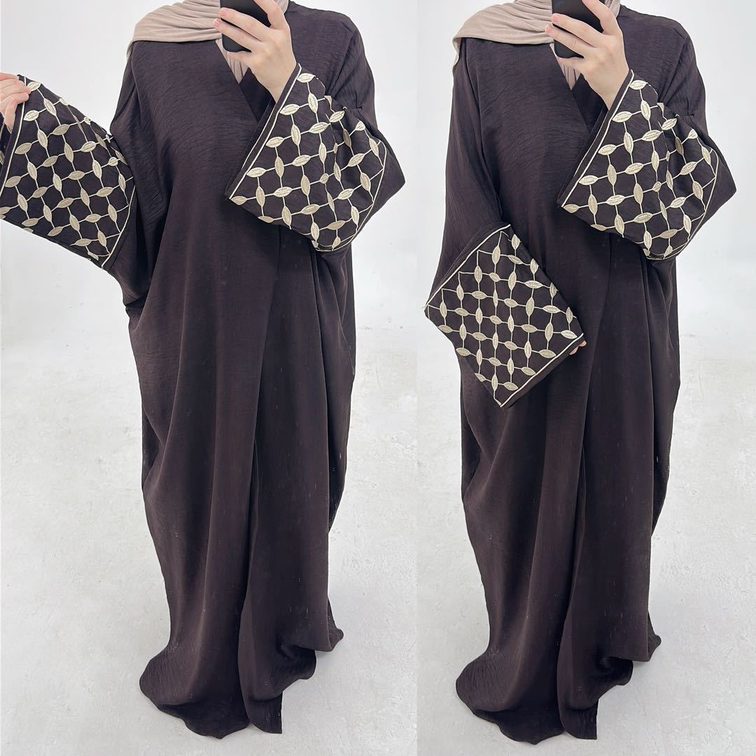 Leaf Grid Abaya