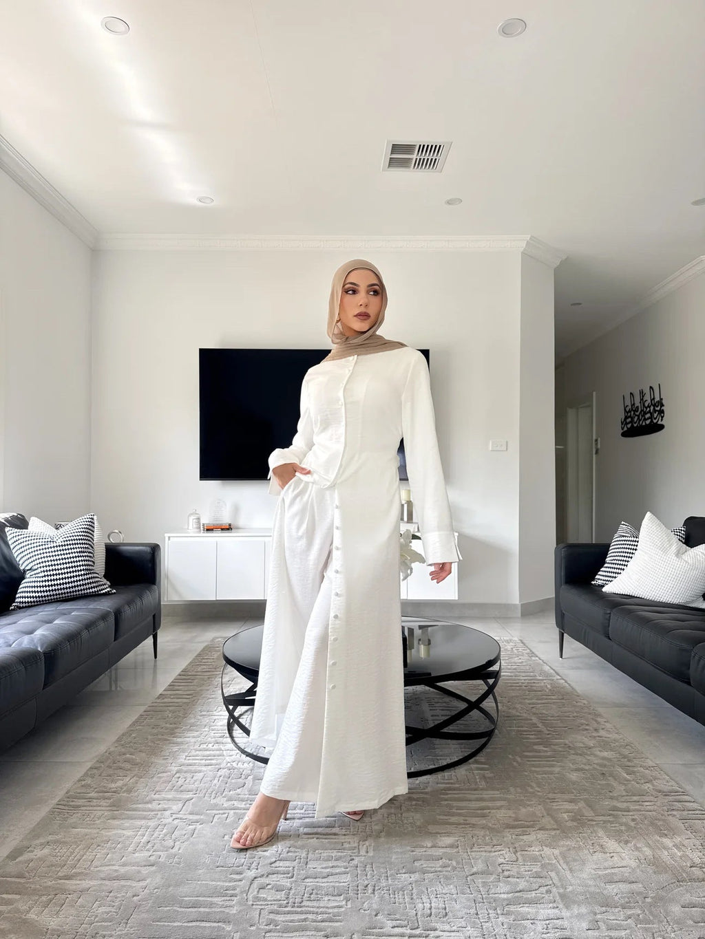 Solid Color Two-Piece Button Abaya