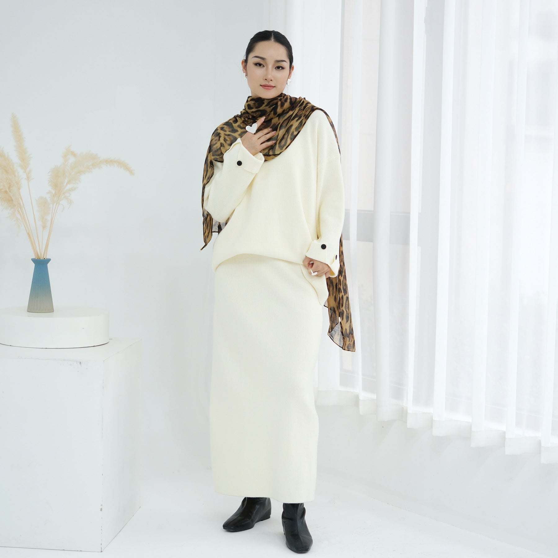 Autumn and Winter Thickened Knitted Abaya Set