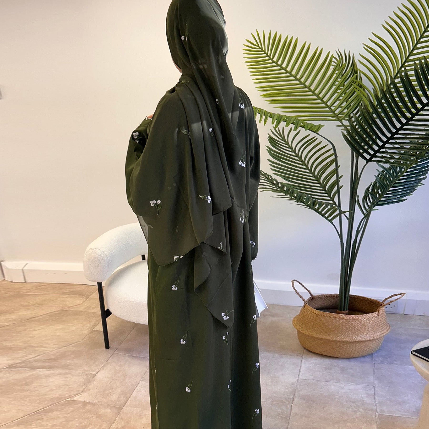 Fashion Floral Embroidered Cardigan Abaya