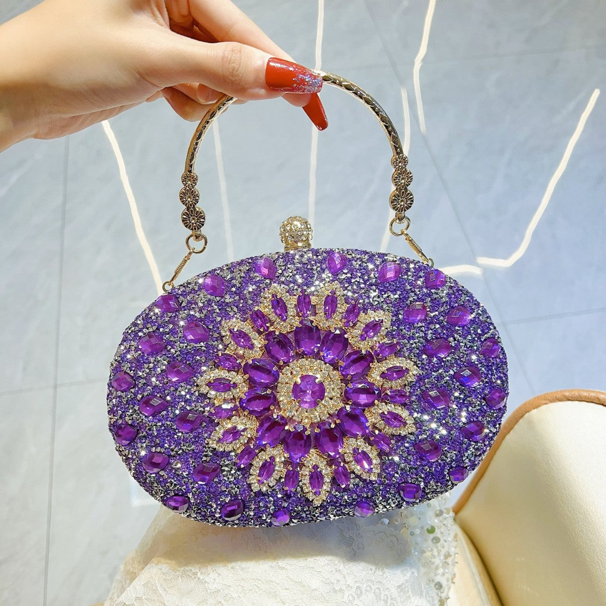 Rhinestone Round Clasp Handbag