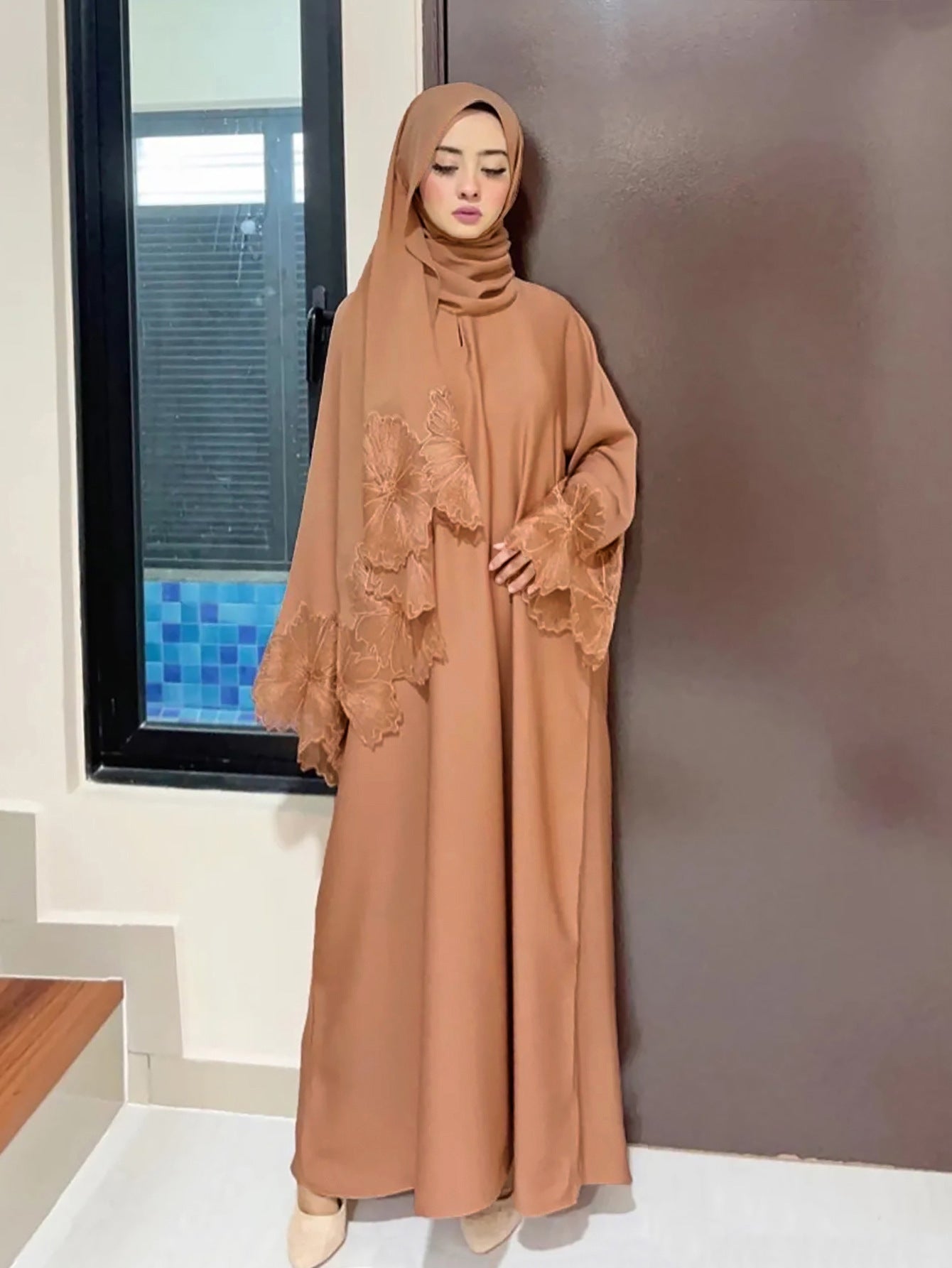 Flora Sleeve Soli Abaya