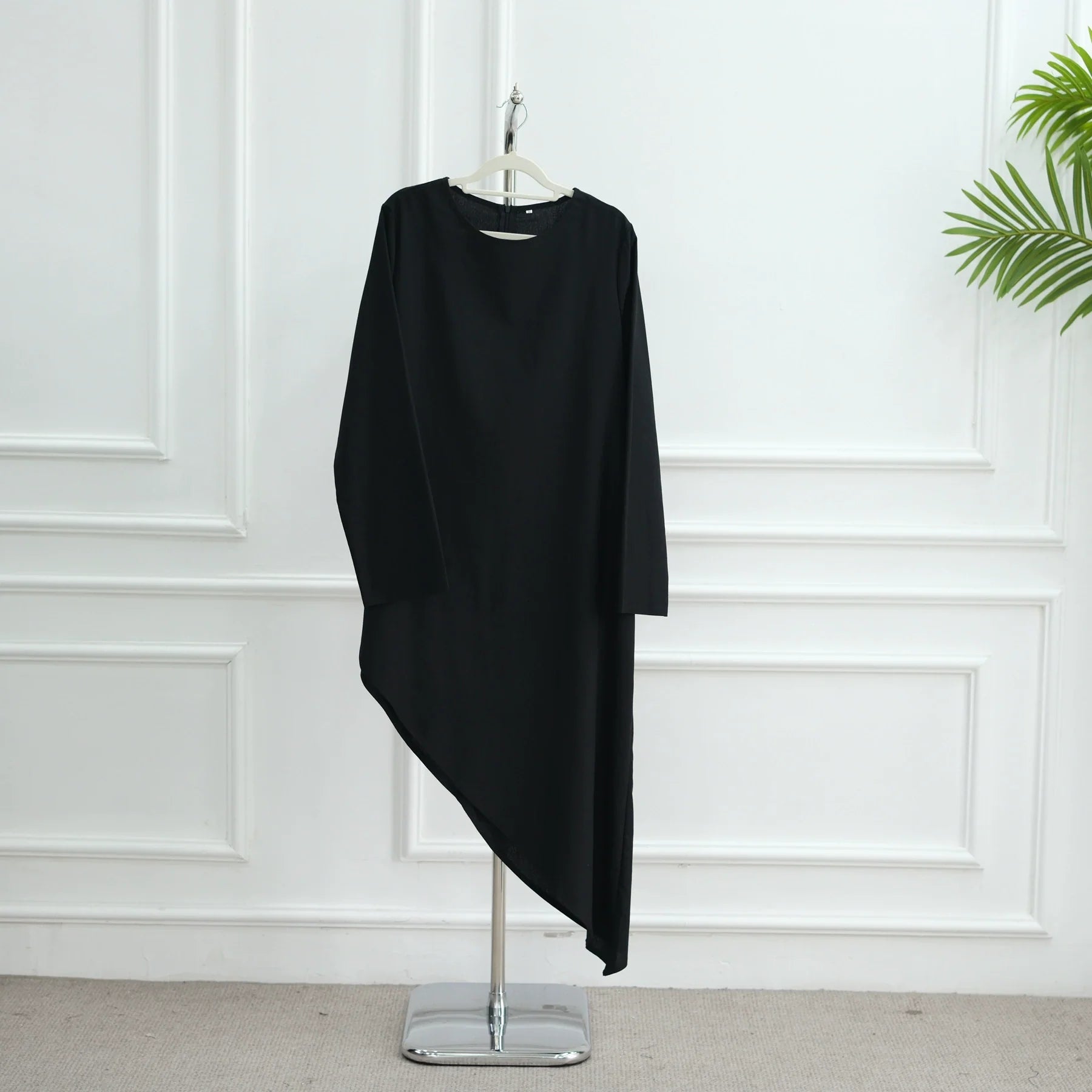 Elegant Top Paired with Fashionable Skirt Abaya