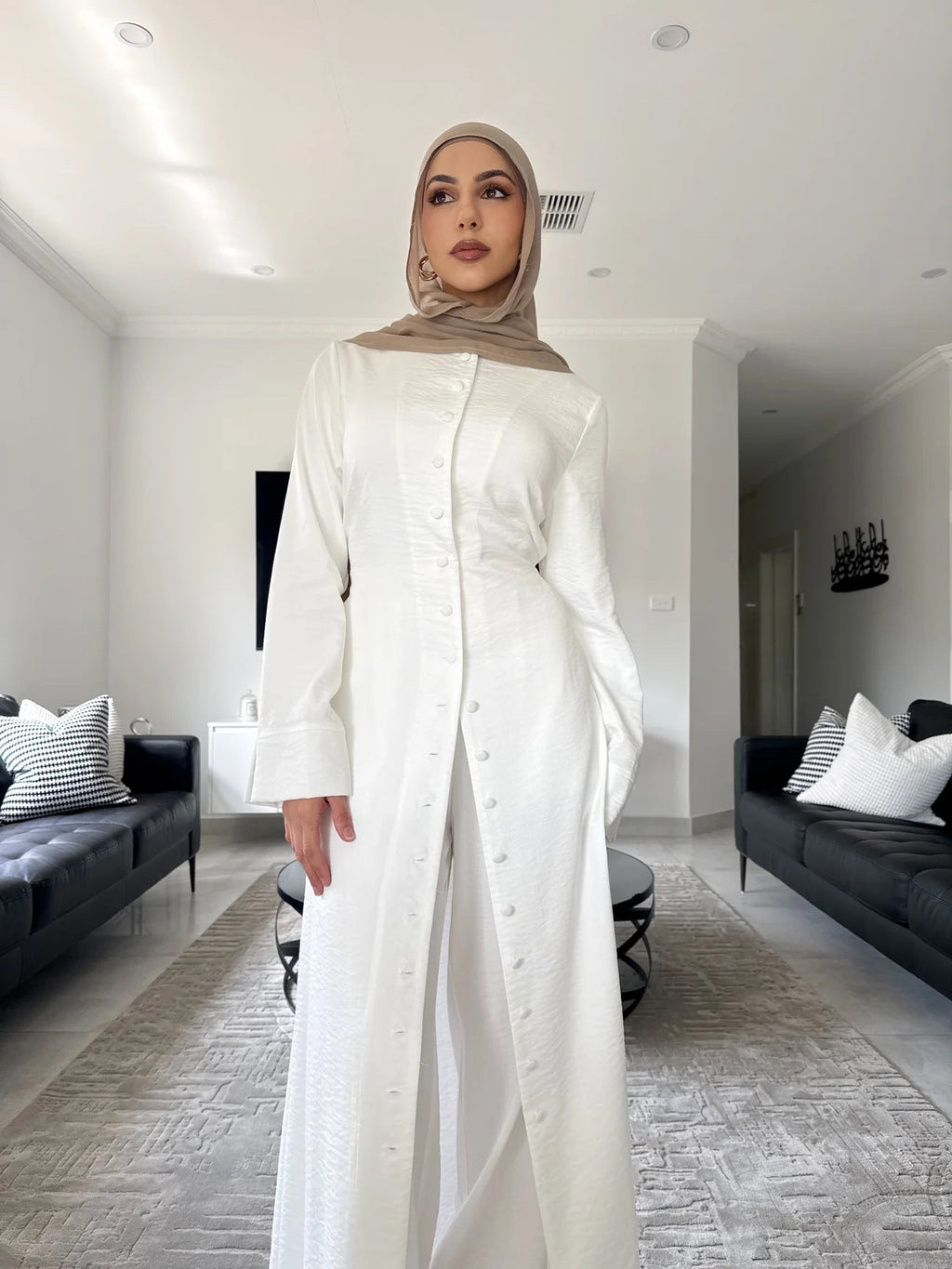 Solid Color Two-Piece Button Abaya