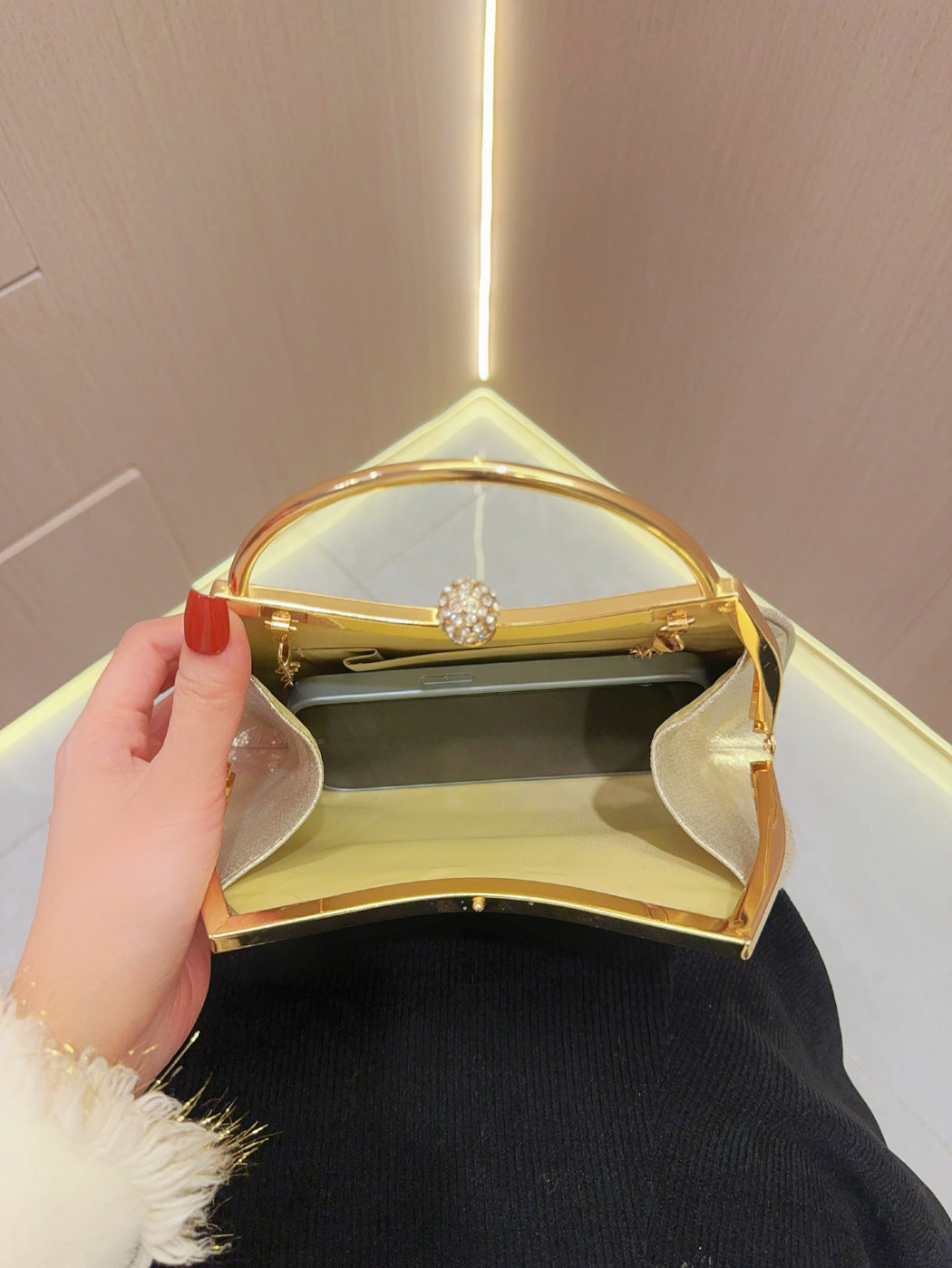 Evening Sparkly Handbag with Chain