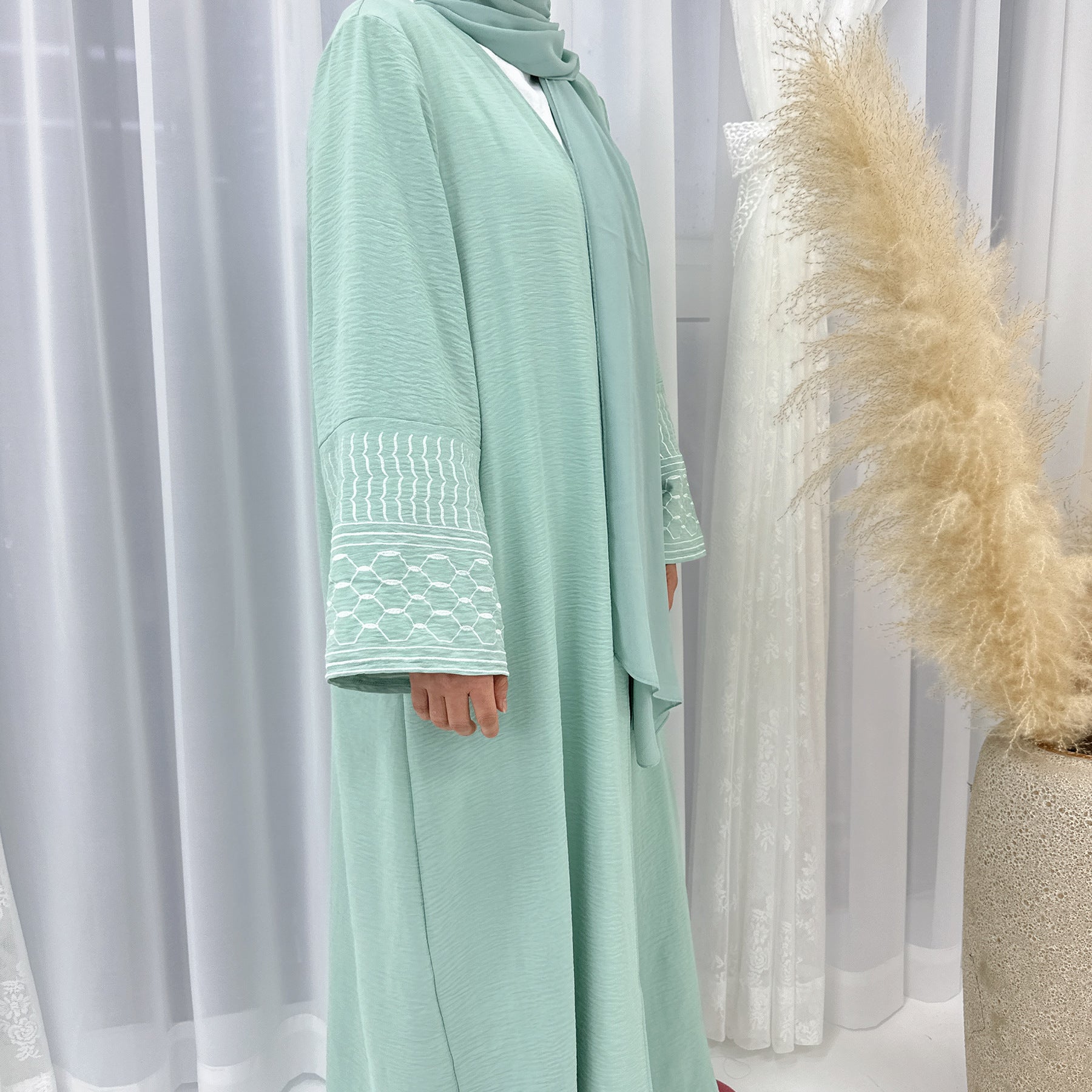 Exquisite Geometric Shapes Abaya