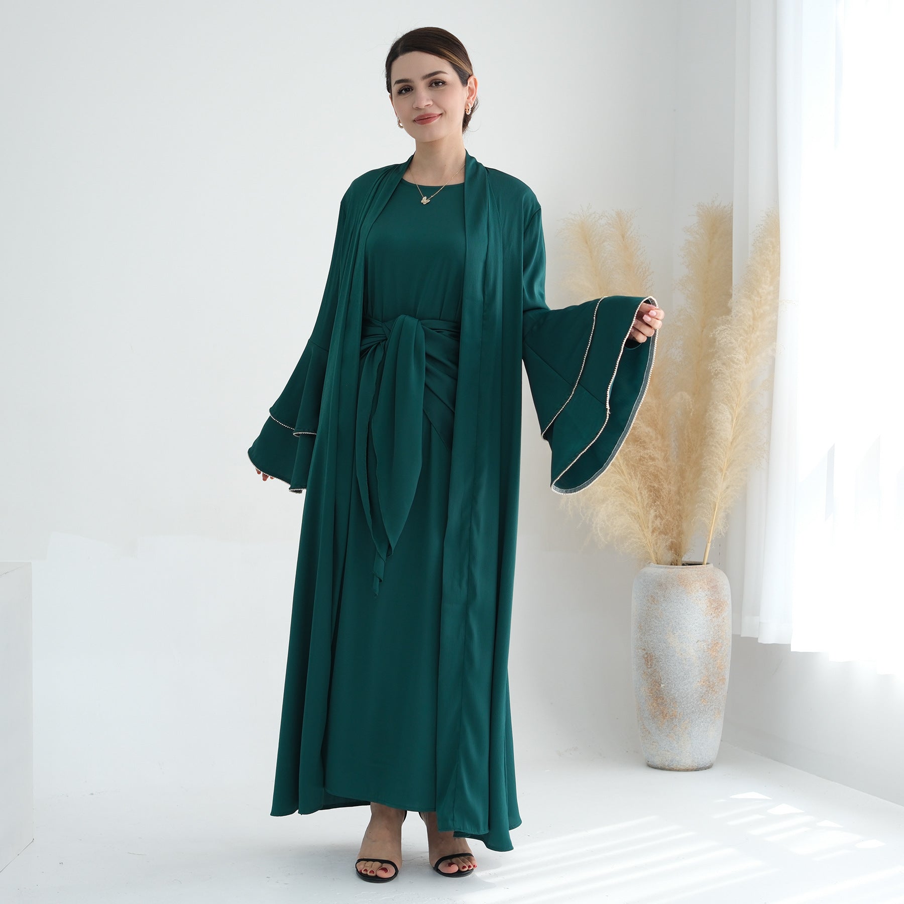 Women Puff Sleeve Belted Abaya