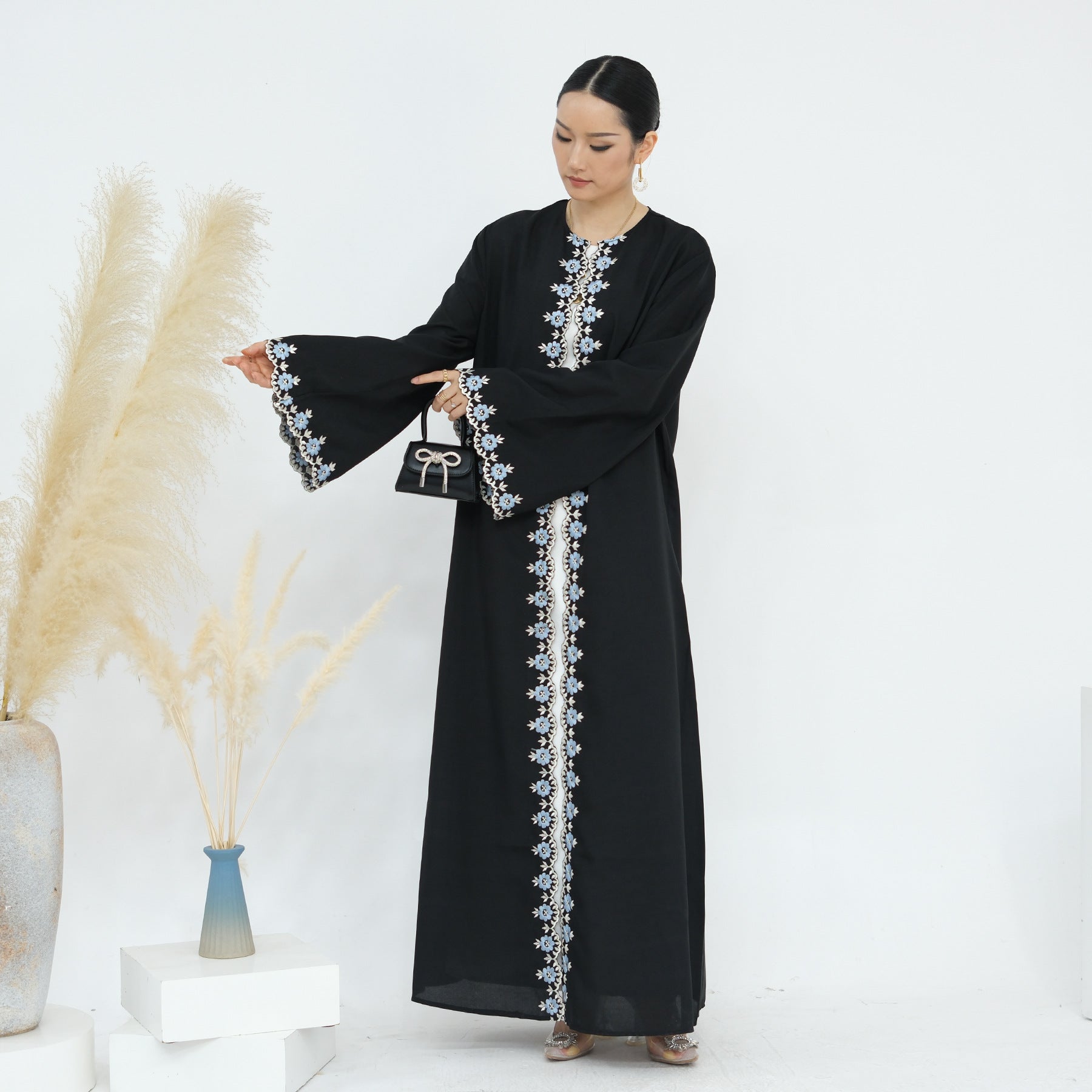 Lace Embroidery Open Abaya