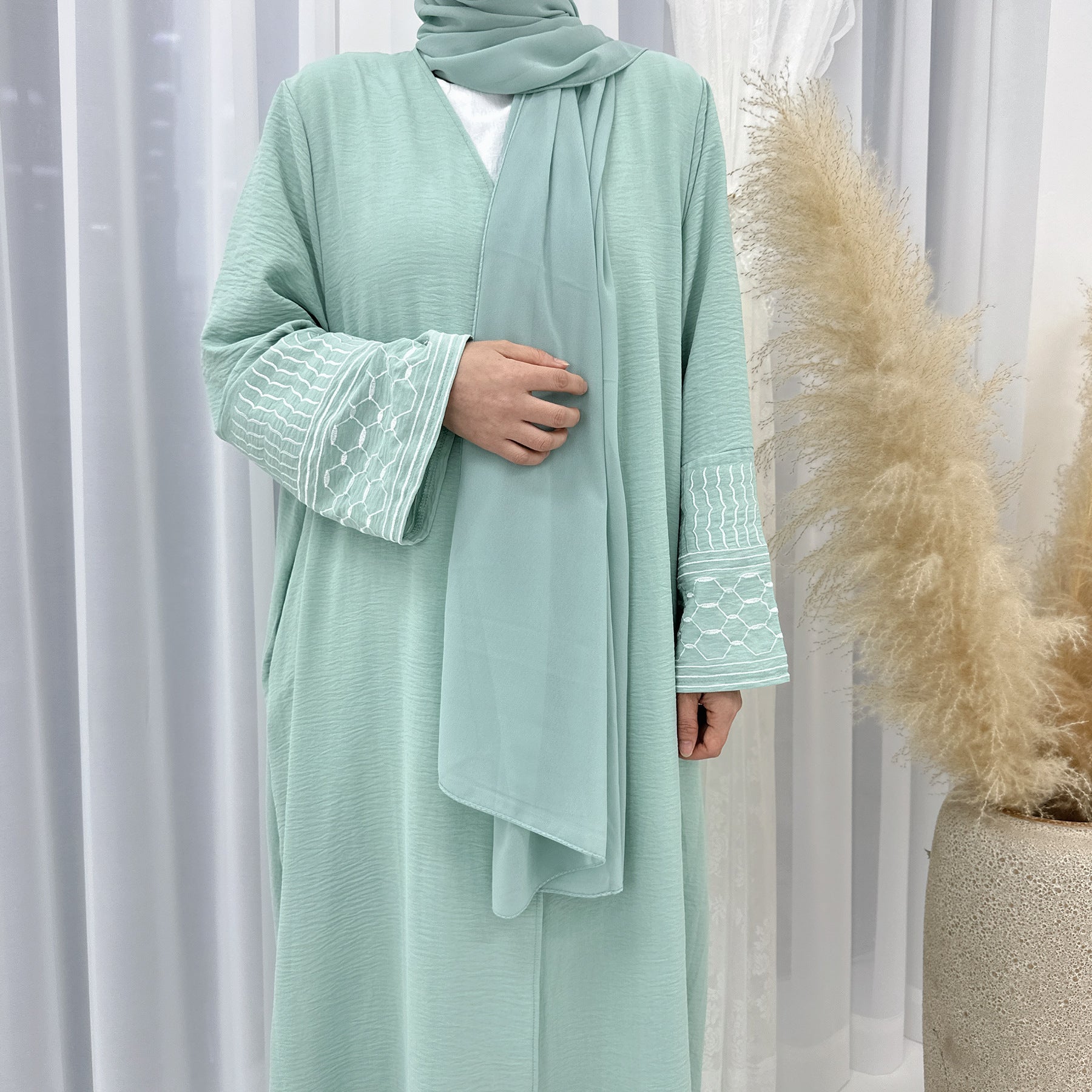 Exquisite Geometric Shapes Abaya