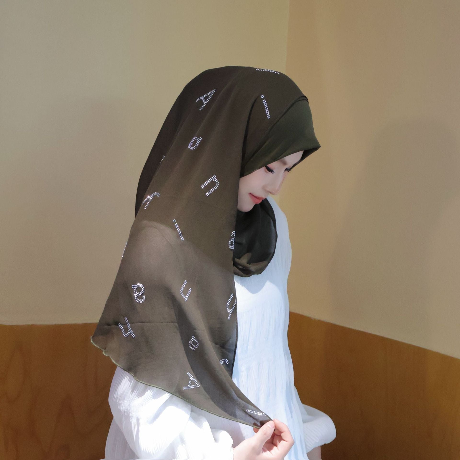 Chiffon Rhinestone Letter Half-Round Hijab