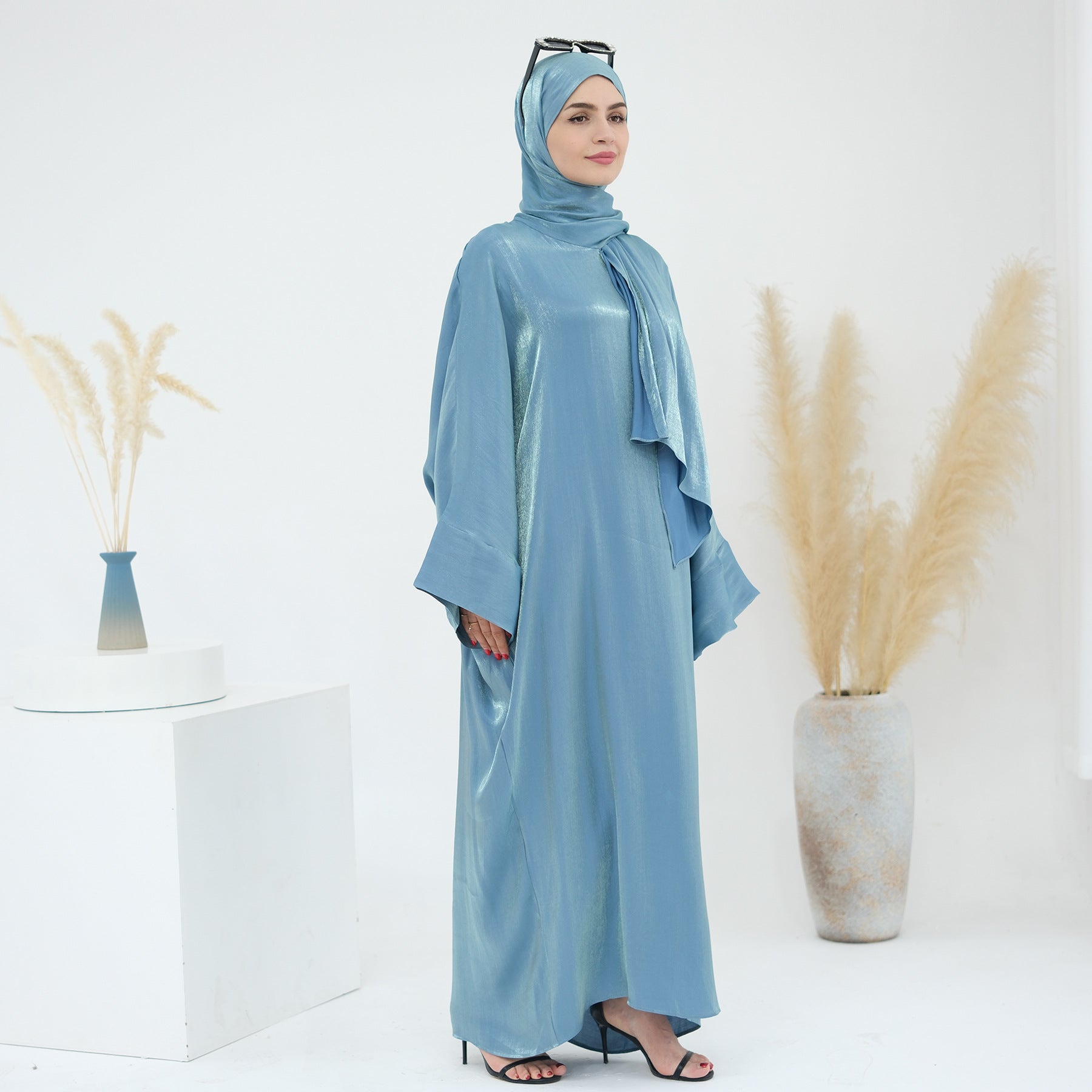 Elegant Glitter abayas