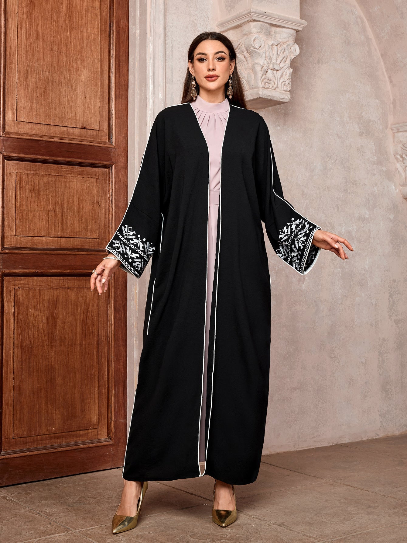 Embroidered Bat Sleeve Cardigan Abaya