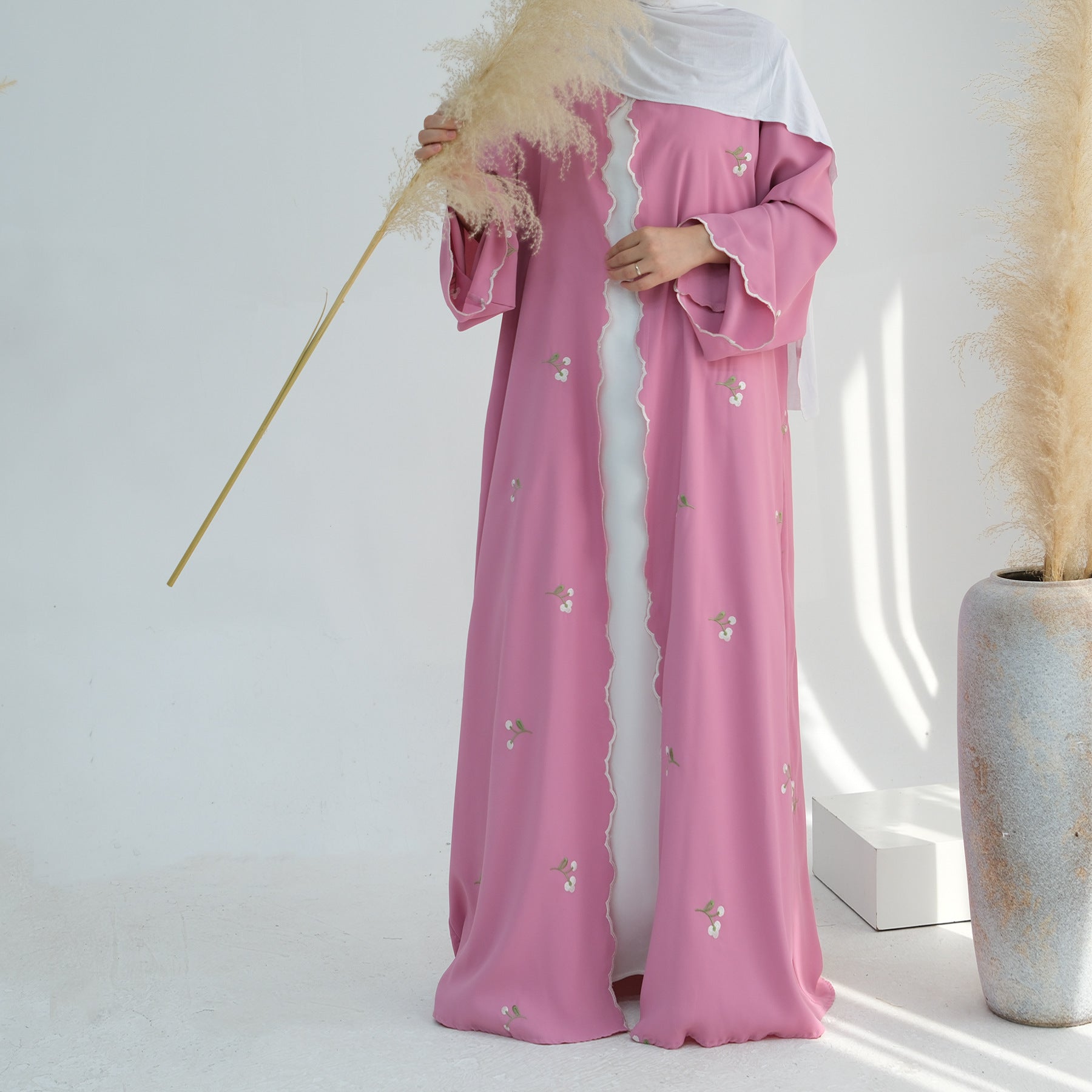 Flower Embroidery Elegant Lace Abaya