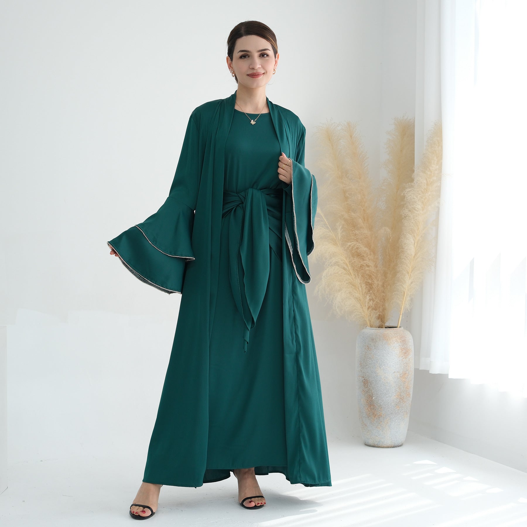 Women Puff Sleeve Belted Abaya