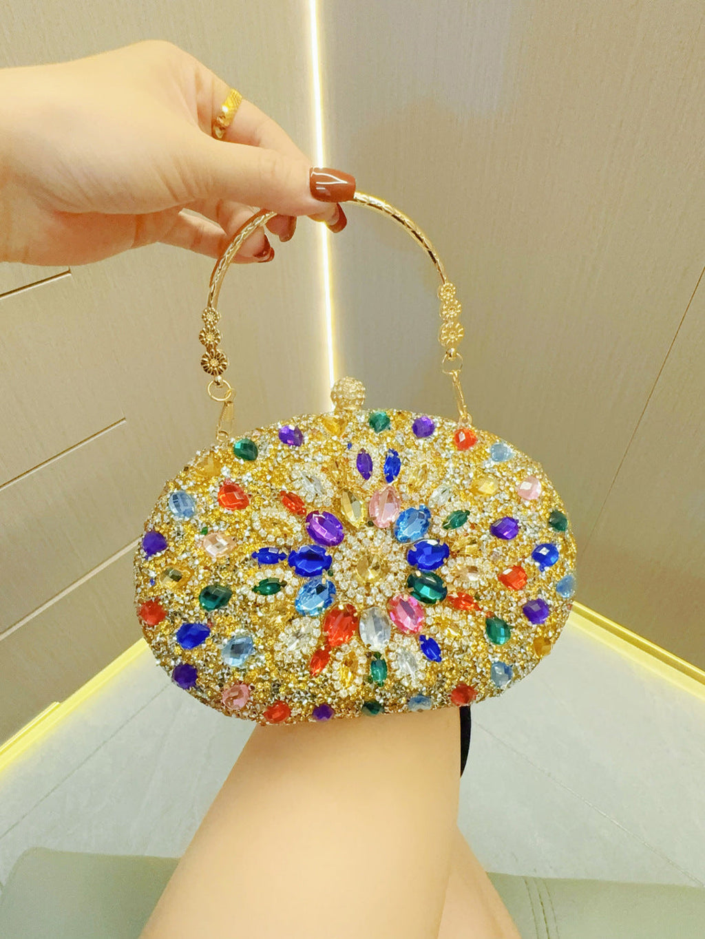 Rhinestone Round Clasp Handbag