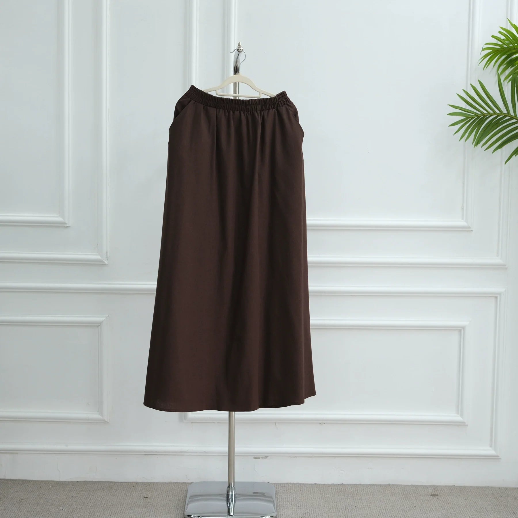 Elegant Top Paired with Fashionable Skirt Abaya