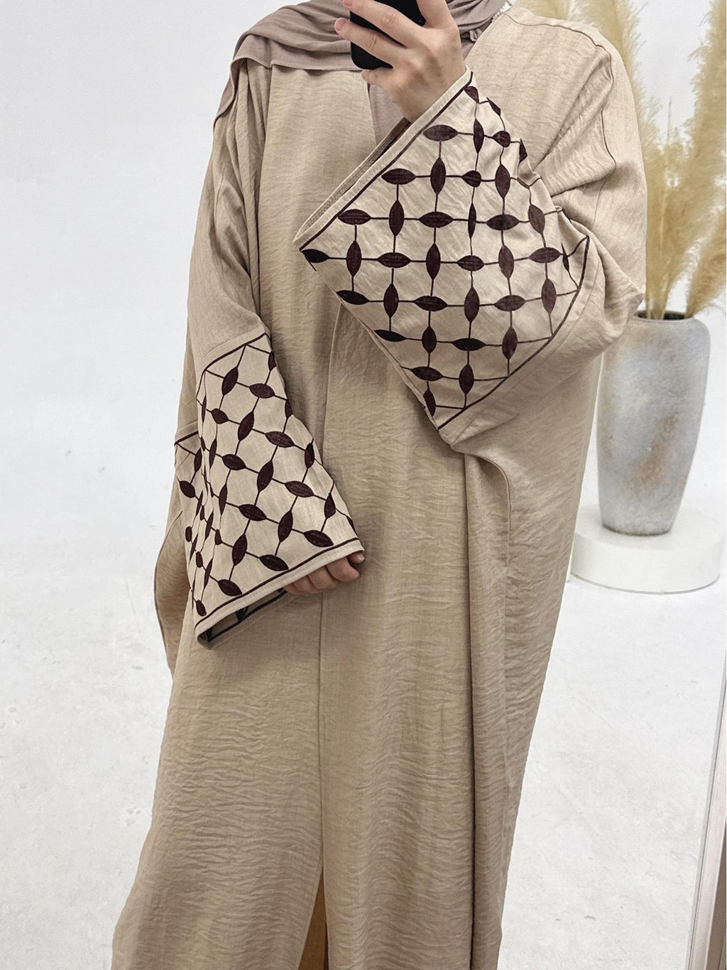 Leaf Grid Abaya