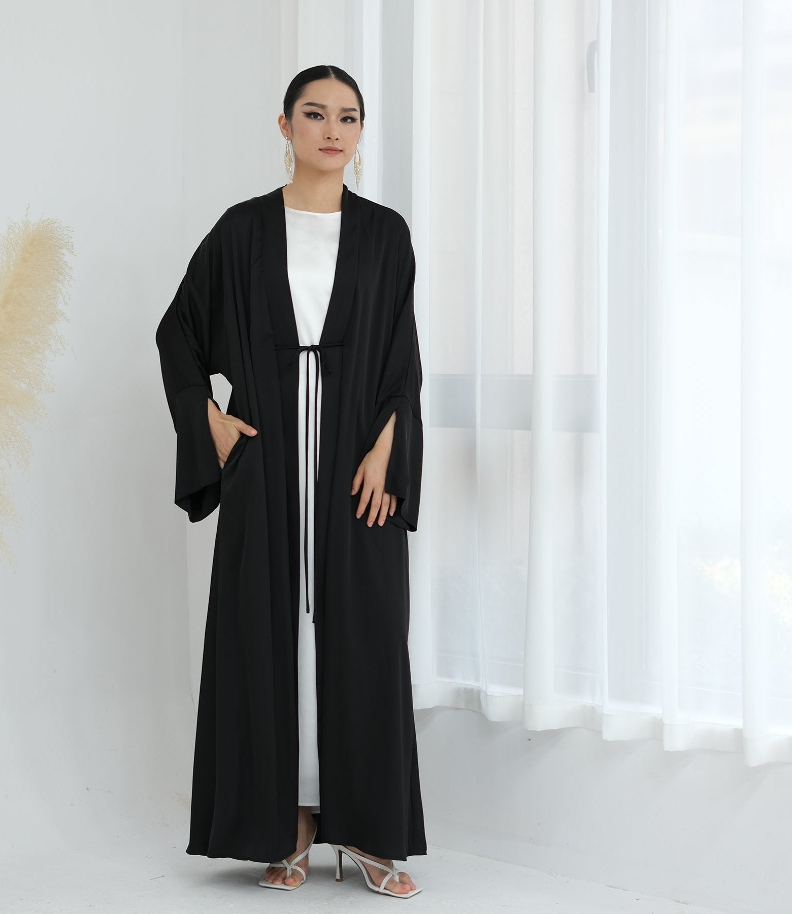 Elegant Lace Up Cardigan Abaya